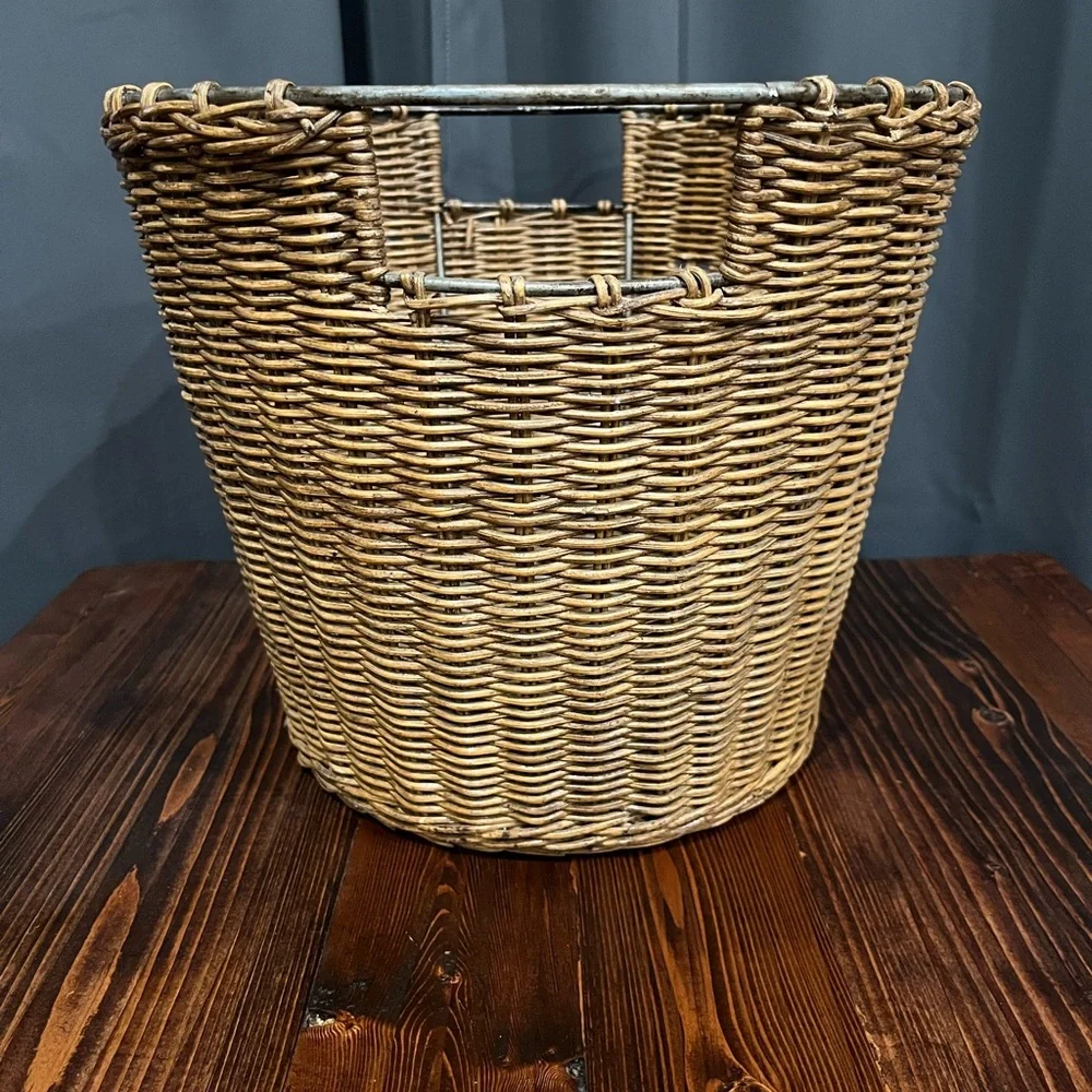 Wired Wicker Basket‎